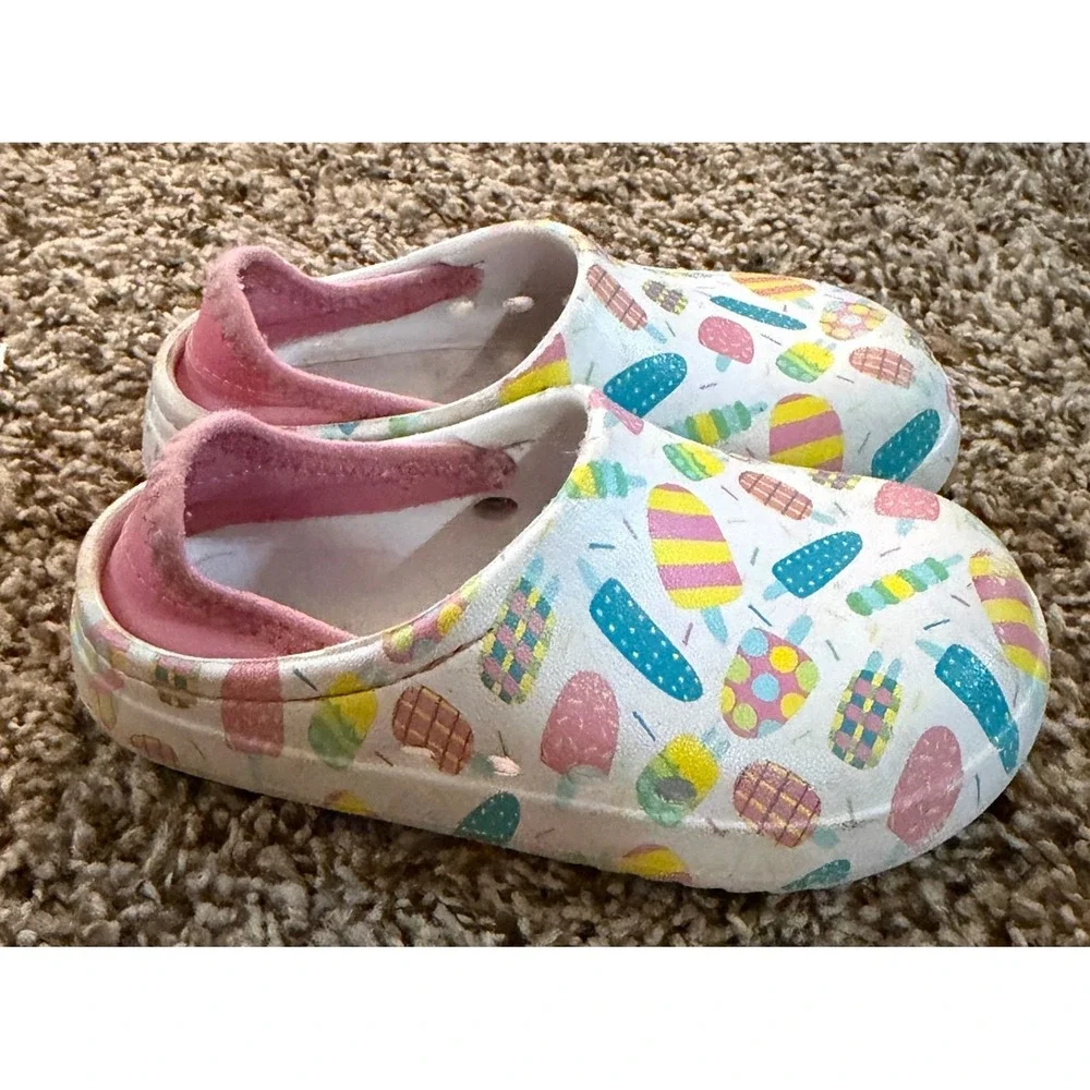 Cat & Jack Toddler Girl Water Shoes Pastel Colo red Popsicles Size 8